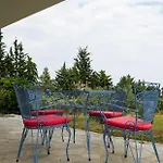 Zeusplace Olympus Olive 1 Ground Floor 렙토카리아